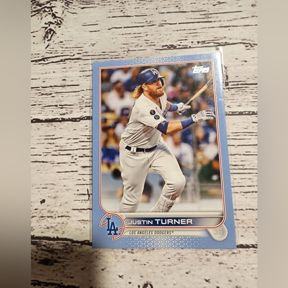 2022 Topps #257 Justin Turner father's day blue #/50 Los Angeles Dodgers